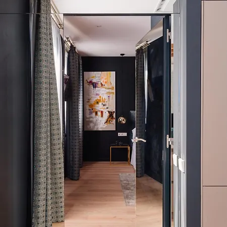 Apartment Velvet In Rambla Cataluna