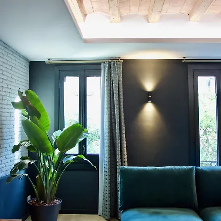 Apartment Velvet In Rambla Cataluna